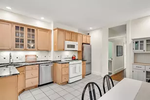 124 Chestnut St, Brookline, MA 02445 - Photo 15