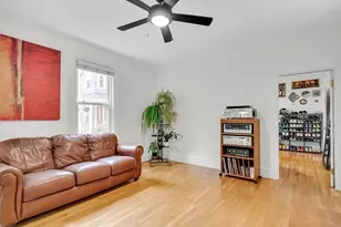 124 Chestnut St, Brookline, MA 02445 - Photo 9