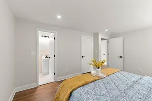 9 Pavia Pl, Framingham, MA 01702 - Photo 19