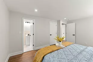 9 Pavia Pl, Framingham, MA 01702 - Photo 19