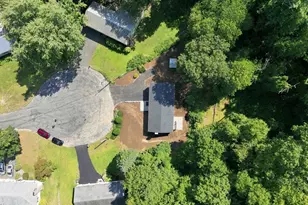 9 Pavia Pl, Framingham, MA 01702 - Photo 5