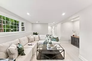 9 Pavia Pl, Framingham, MA 01702 - Photo 33