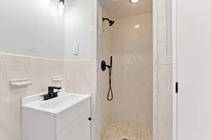 9 Pavia Pl, Framingham, MA 01702 - Photo 21