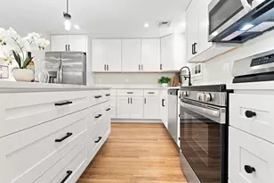 9 Pavia Pl, Framingham, MA 01702 - Photo 11