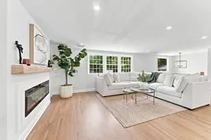 9 Pavia Pl, Framingham, MA 01702 - Photo 15
