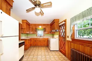 10 Elmlawn Rd, Braintree, MA 02184 - Photo 13