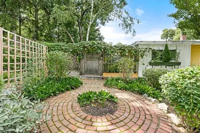 87 Great Woods Rd, Saugus, MA 01906 - Photo 35