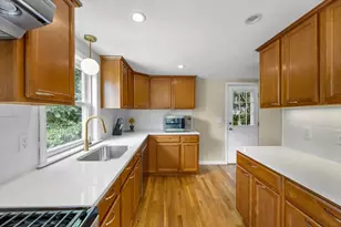 33 Lakefield Rd, Yarmouth, MA 02664 - Photo 9