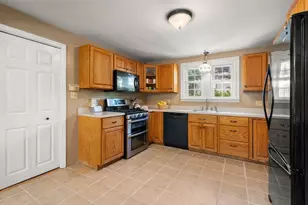 8 Cardinal, Worcester, MA 01602 - Photo 3