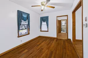 112 Quebec St, Lowell, MA 01852 - Photo 5