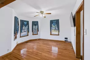 112 Quebec St, Lowell, MA 01852 - Photo 3
