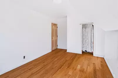 112 Quebec St, Lowell, MA 01852 - Photo 19