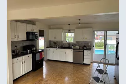 16 Kaveney St, Chicopee, MA 01020 - Photo 13