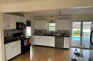 16 Kaveney St, Chicopee, MA 01020 - Photo 13