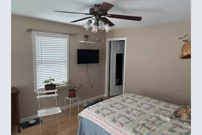 16 Kaveney St, Chicopee, MA 01020 - Photo 21