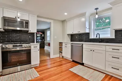 381 Willow St, Mansfield, MA 02048 - Photo 9