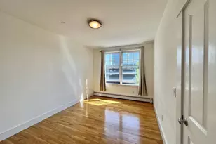 432 Norfolk St, Somerville, MA 02143 - Photo 9