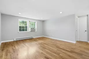 23 Frank St, Dracut, MA 01826 - Photo 3