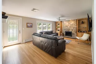 64 Chestnut St, Foxboro, MA 02035 - Photo 11