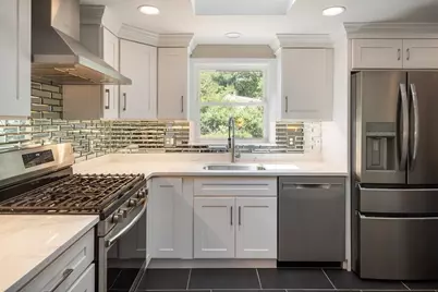 64 Chestnut St, Foxboro, MA 02035 - Photo 5
