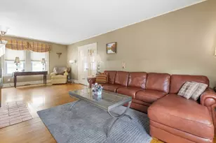 820 Beaver St, Waltham, MA 02452 - Photo 5