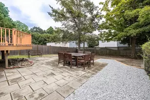 820 Beaver St, Waltham, MA 02452 - Photo 27