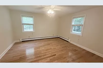 258 State St, Hanson, MA 02341 - Photo 9