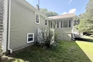 258 State St, Hanson, MA 02341 - Photo 19