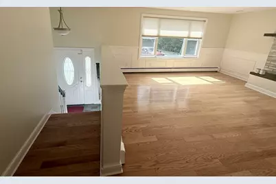 258 State St, Hanson, MA 02341 - Photo 3