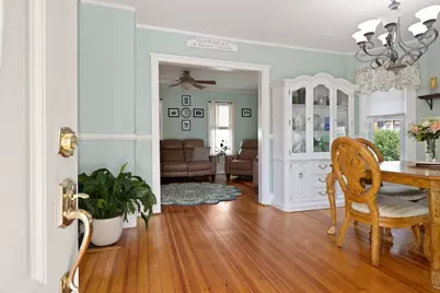 8 Palmer Ave, Saugus, MA 01906 - Photo 11