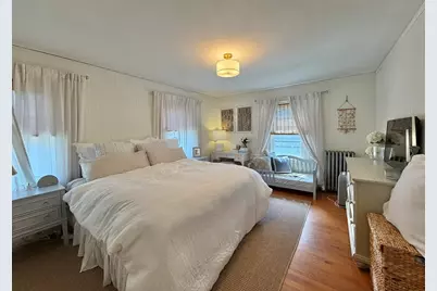 6 Mortimer St, Springfield, MA 01109 - Photo 9