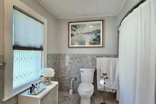 6 Mortimer St, Springfield, MA 01109 - Photo 33