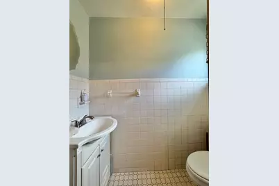 6 Mortimer St, Springfield, MA 01109 - Photo 35