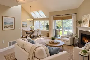 37 Harbor Hill Dr, Bourne, MA 02532 - Photo 3