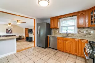 52 Chisholm Rd, Weymouth, MA 02190 - Photo 5