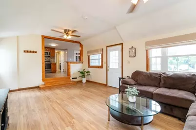 52 Chisholm Rd, Weymouth, MA 02190 - Photo 3