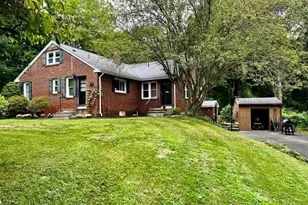 10 Chestnut St, Hatfield, MA 01038 - Photo 1