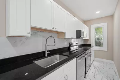 35-37 Ozark St, Springfield, MA 01108 - Photo 7