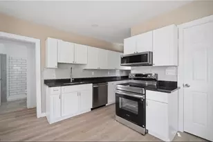 35-37 Ozark St, Springfield, MA 01108 - Photo 17