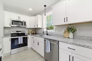 3 Crossman St, Taunton, MA 02780 - Photo 3