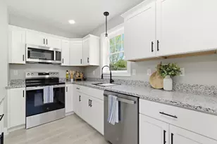 3 Crossman St, Taunton, MA 02780 - Photo 3
