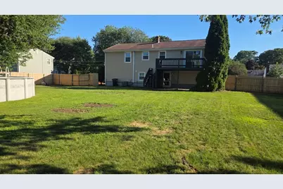 128 Evergreen Dr, Swansea, MA 02777 - Photo 11