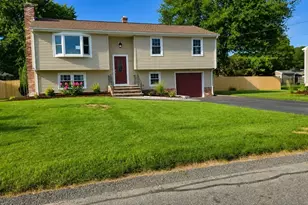 128 Evergreen Dr, Swansea, MA 02777 - Photo 3