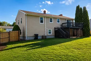 128 Evergreen Dr, Swansea, MA 02777 - Photo 9