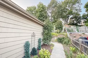 204 Beech Ave, Melrose, MA 02176 - Photo 11