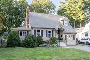 204 Beech Ave, Melrose, MA 02176 - Photo 3