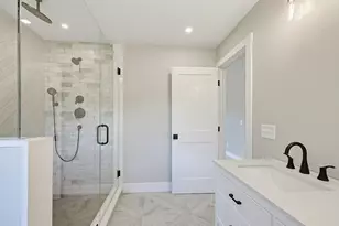 35 Poquanticut Ave, Easton, MA 02356 - Photo 27