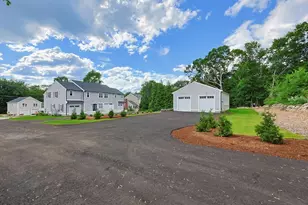 35 Poquanticut Ave, Easton, MA 02356 - Photo 9