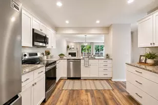 78 Pointe Rok Dr, Worcester, MA 01604 - Photo 9