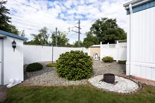 38 Colvin St, Attleboro, MA 02703 - Photo 3